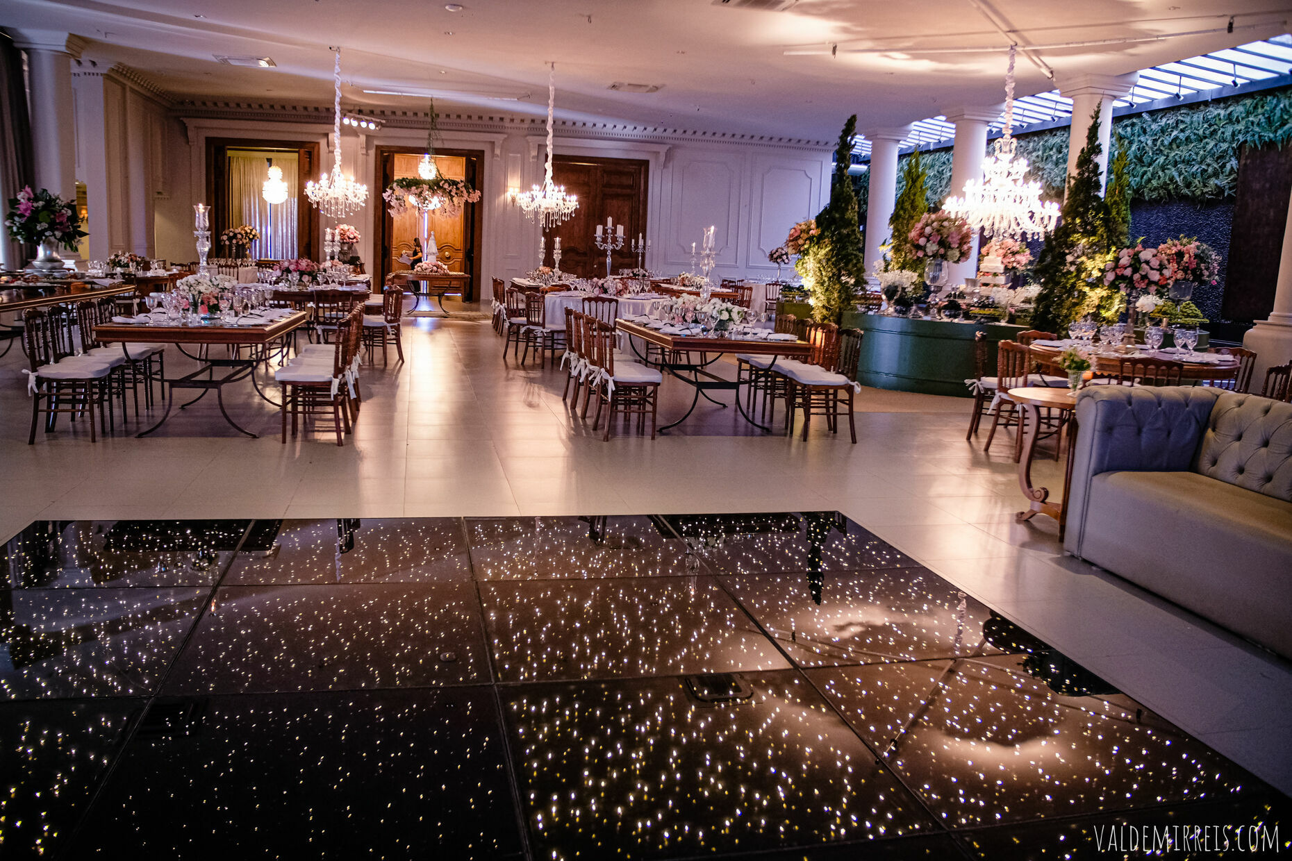 Foto i Fotografia de Casamento | Paróquia Menino Jesus de Praga | Felix Petrolli Buffet | São José do Rio Preto SP | Lívia + Paulo Foto i Fotografia de Casamento | Paróquia Menino Jesus de Praga | Felix Petrolli Buffet | São José do Rio Preto SP | Lívia + Paulo - Imagem 153