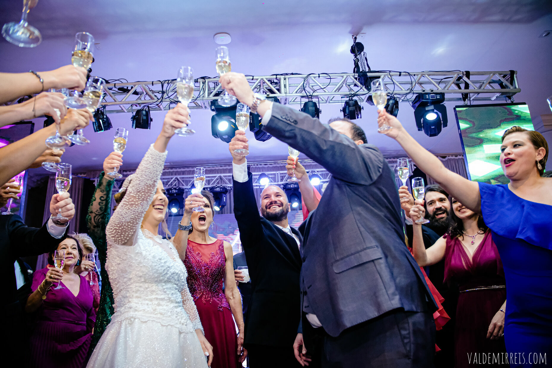 Foto i Fotografia de Casamento | Paróquia Menino Jesus de Praga | Felix Petrolli Buffet | São José do Rio Preto SP | Lívia + Paulo Foto i Fotografia de Casamento | Paróquia Menino Jesus de Praga | Felix Petrolli Buffet | São José do Rio Preto SP | Lívia + Paulo - Imagem 170
