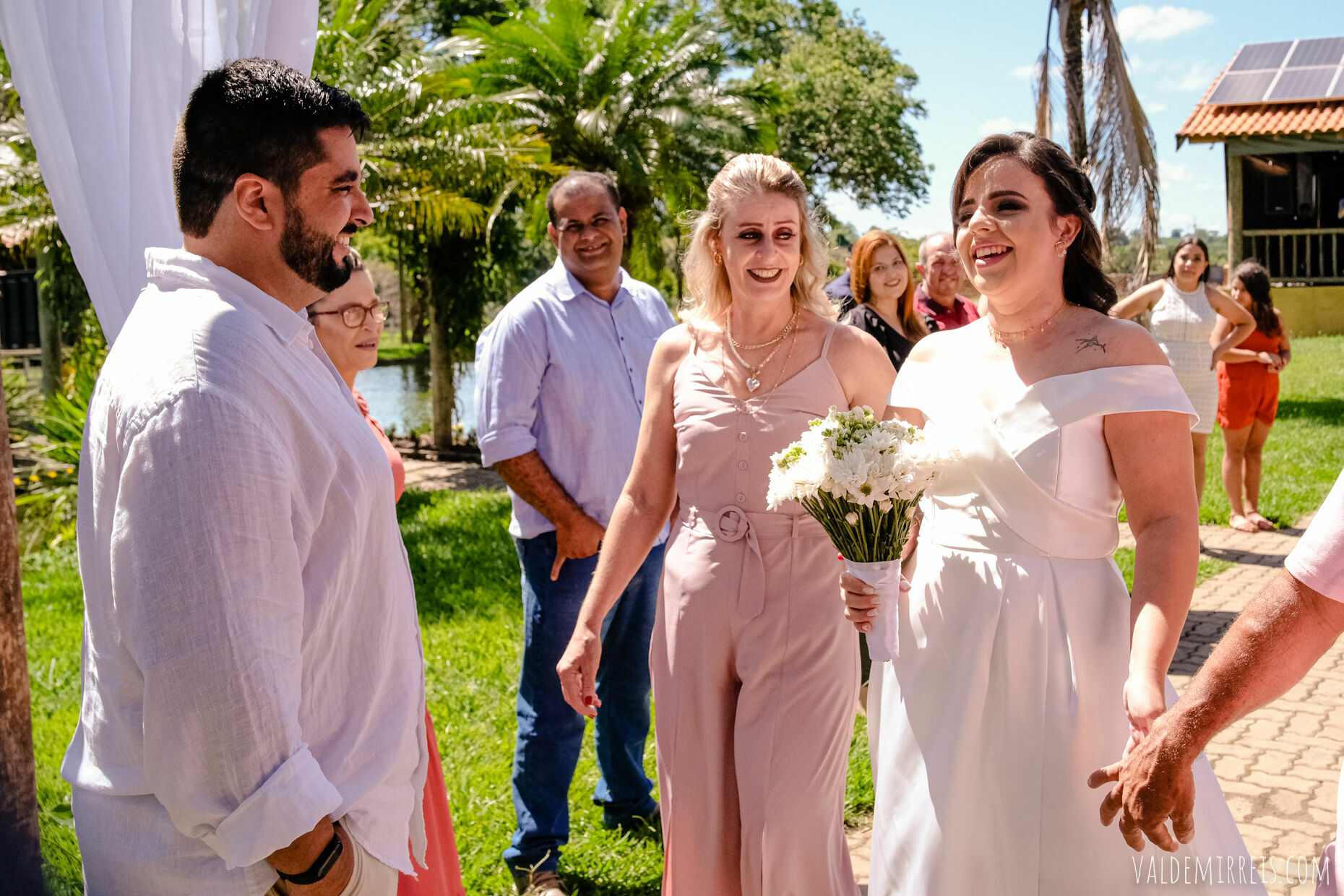 Foto Fotografia de Casamento | Estância Lago Azul | Registro Civil das Pessoas Naturais e Interdições e Tutelas | Urupês SP | Amanda + Artur Foto Fotografia de Casamento | Estância Lago Azul | Registro Civil das Pessoas Naturais e Interdições e Tutelas | Urupês SP | Amanda + Artur - Imagem 60