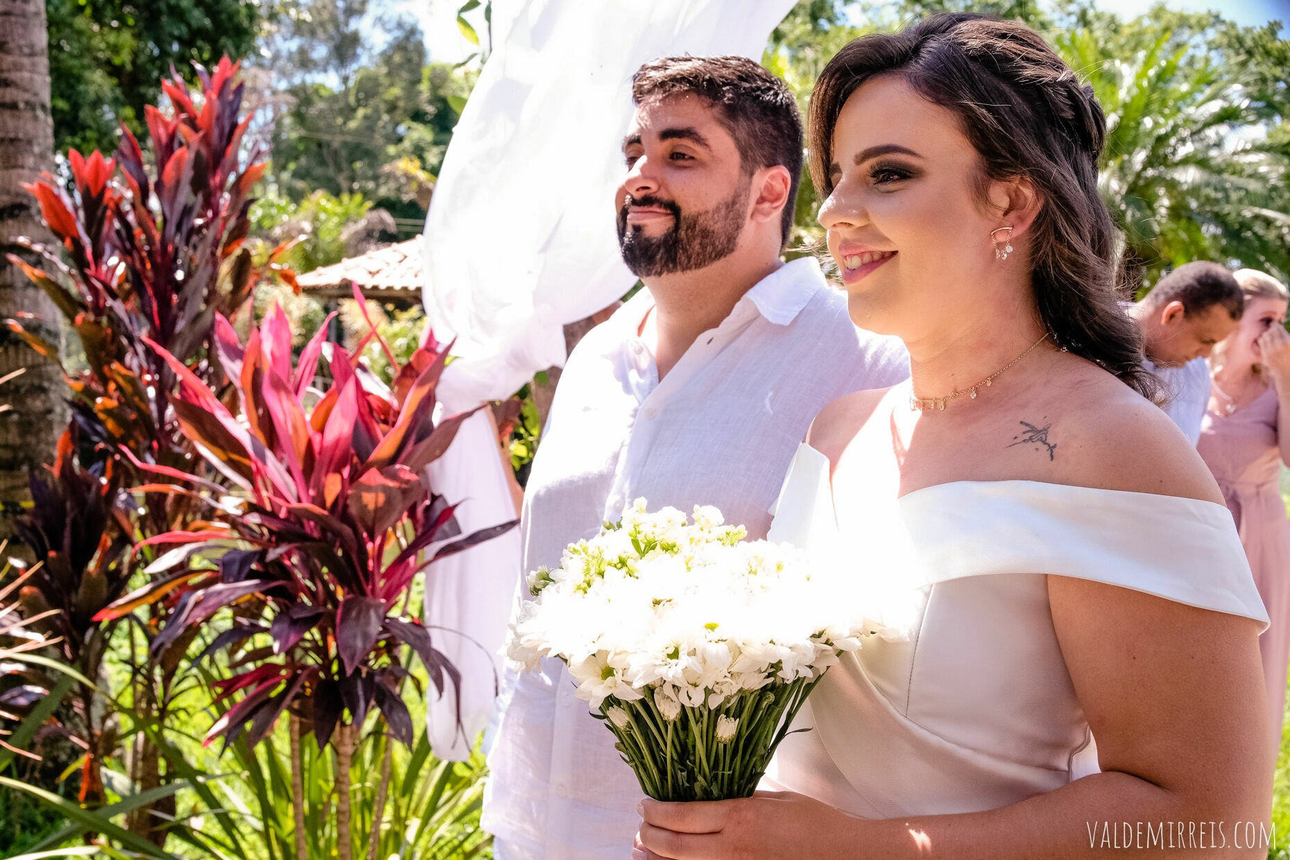 Foto Fotografia de Casamento | Estância Lago Azul | Registro Civil das Pessoas Naturais e Interdições e Tutelas | Urupês SP | Amanda + Artur Foto Fotografia de Casamento | Estância Lago Azul | Registro Civil das Pessoas Naturais e Interdições e Tutelas | Urupês SP | Amanda + Artur - Imagem 69