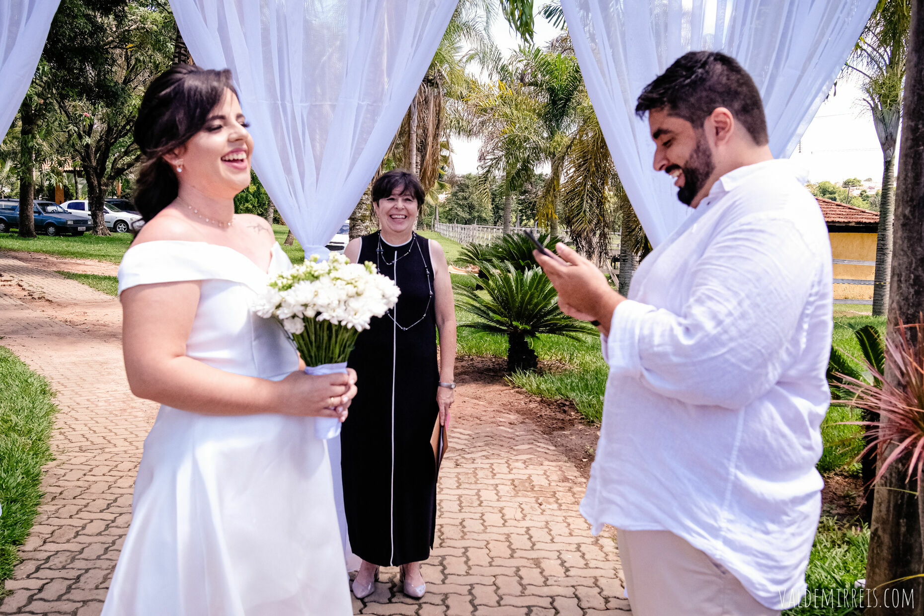 Foto Fotografia de Casamento | Estância Lago Azul | Registro Civil das Pessoas Naturais e Interdições e Tutelas | Urupês SP | Amanda + Artur Foto Fotografia de Casamento | Estância Lago Azul | Registro Civil das Pessoas Naturais e Interdições e Tutelas | Urupês SP | Amanda + Artur - Imagem 98