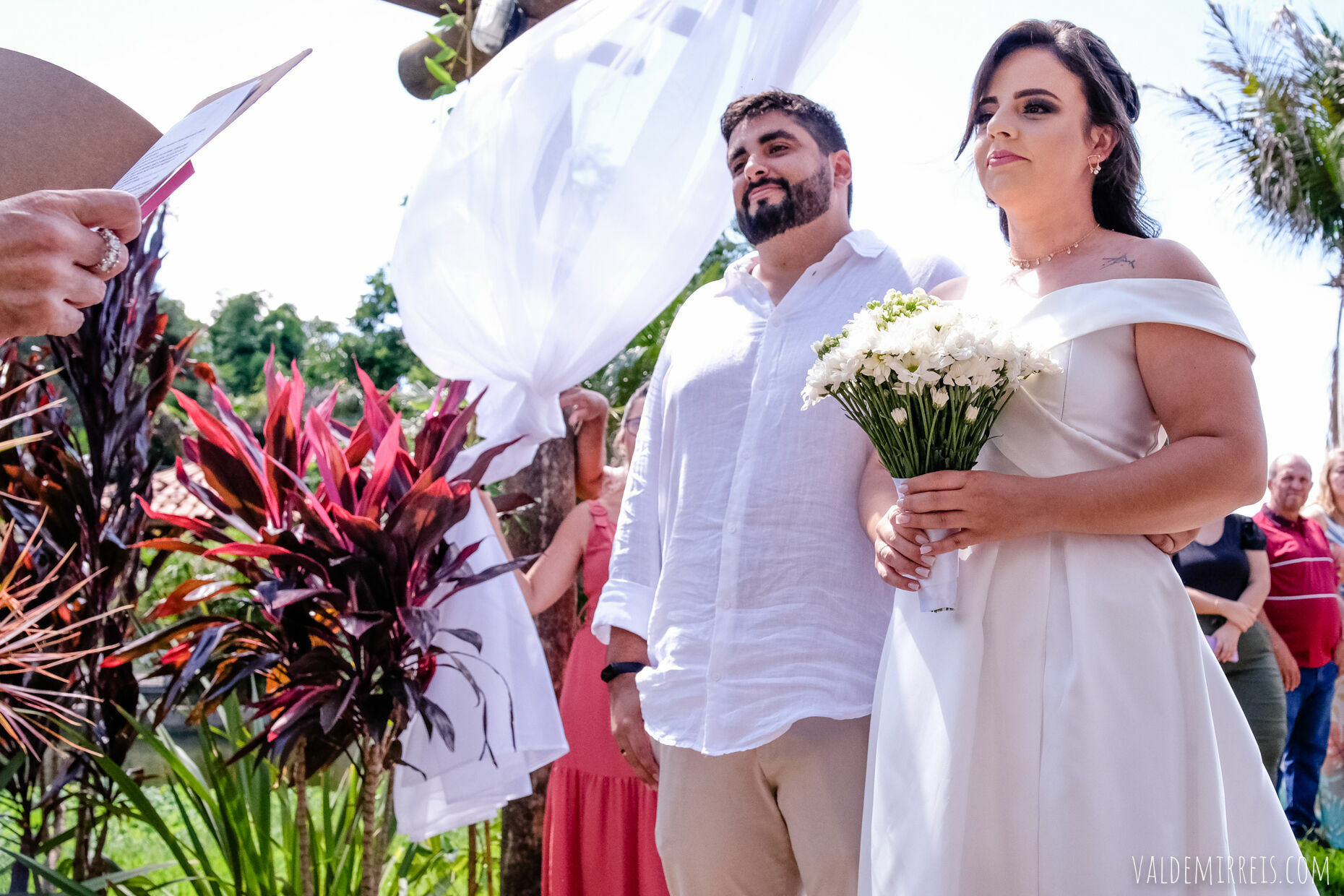 Foto Fotografia de Casamento | Estância Lago Azul | Registro Civil das Pessoas Naturais e Interdições e Tutelas | Urupês SP | Amanda + Artur Foto Fotografia de Casamento | Estância Lago Azul | Registro Civil das Pessoas Naturais e Interdições e Tutelas | Urupês SP | Amanda + Artur - Imagem 74