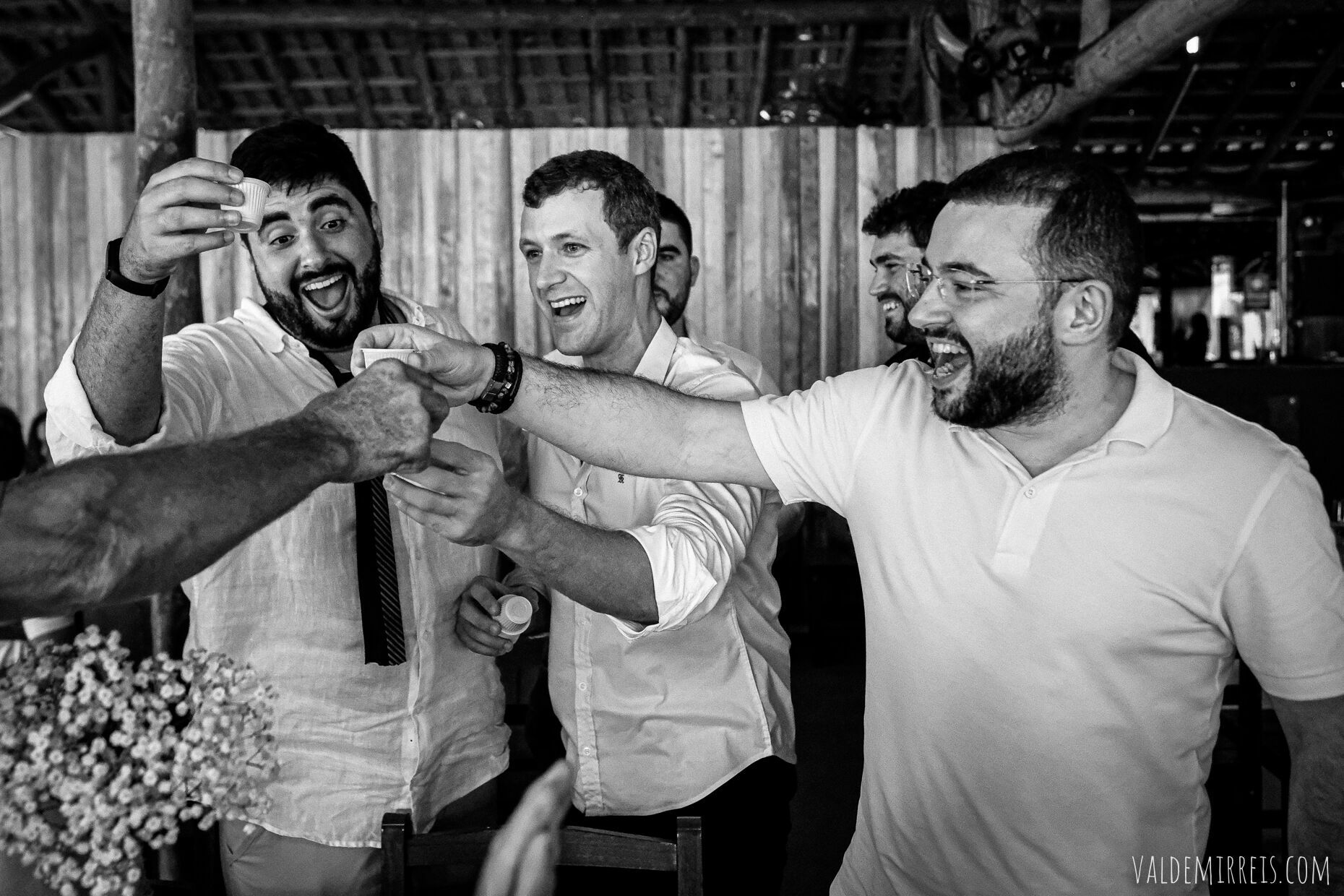 Foto Fotografia de Casamento | Estância Lago Azul | Registro Civil das Pessoas Naturais e Interdições e Tutelas | Urupês SP | Amanda + Artur Foto Fotografia de Casamento | Estância Lago Azul | Registro Civil das Pessoas Naturais e Interdições e Tutelas | Urupês SP | Amanda + Artur - Imagem 167