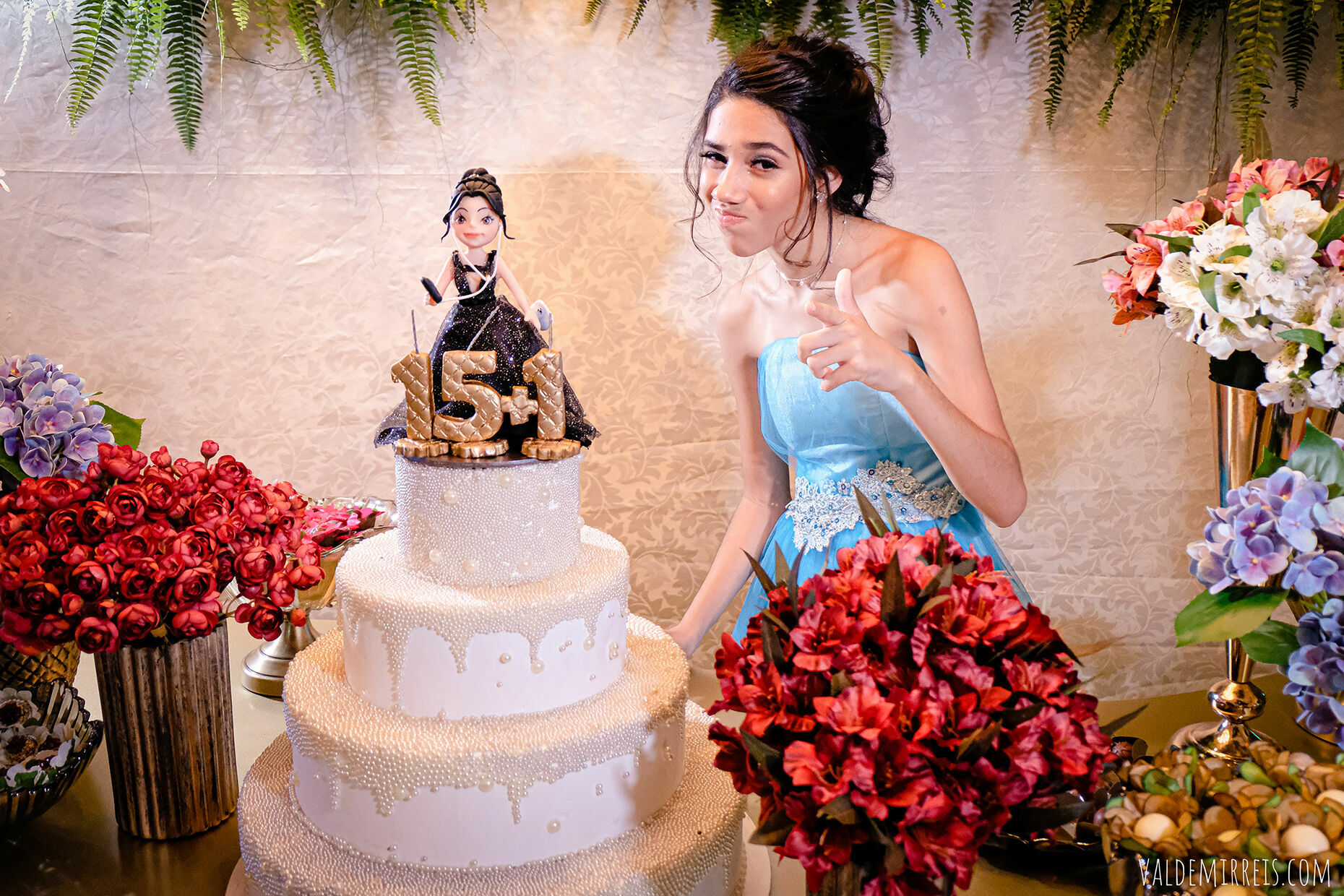 Foto Fotografia de Aniversário Debutante Espaço Gabbana | São José do Rio Preto SP | Ana Laura 15 + 1 Foto Fotografia de Aniversário Debutante Espaço Gabbana | São José do Rio Preto SP | Ana Laura 15 + 1 - Imagem 84
