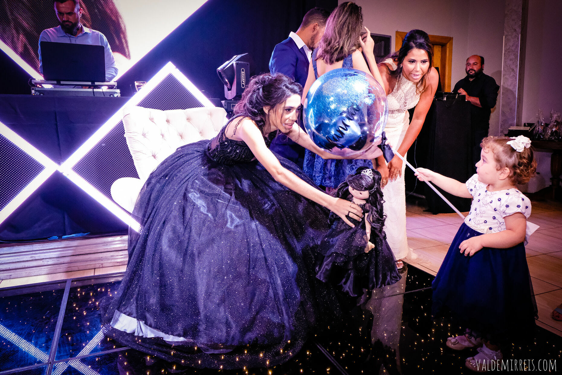 Foto Fotografia de Aniversário Debutante Espaço Gabbana | São José do Rio Preto SP | Ana Laura 15 + 1 Foto Fotografia de Aniversário Debutante Espaço Gabbana | São José do Rio Preto SP | Ana Laura 15 + 1 - Imagem 107