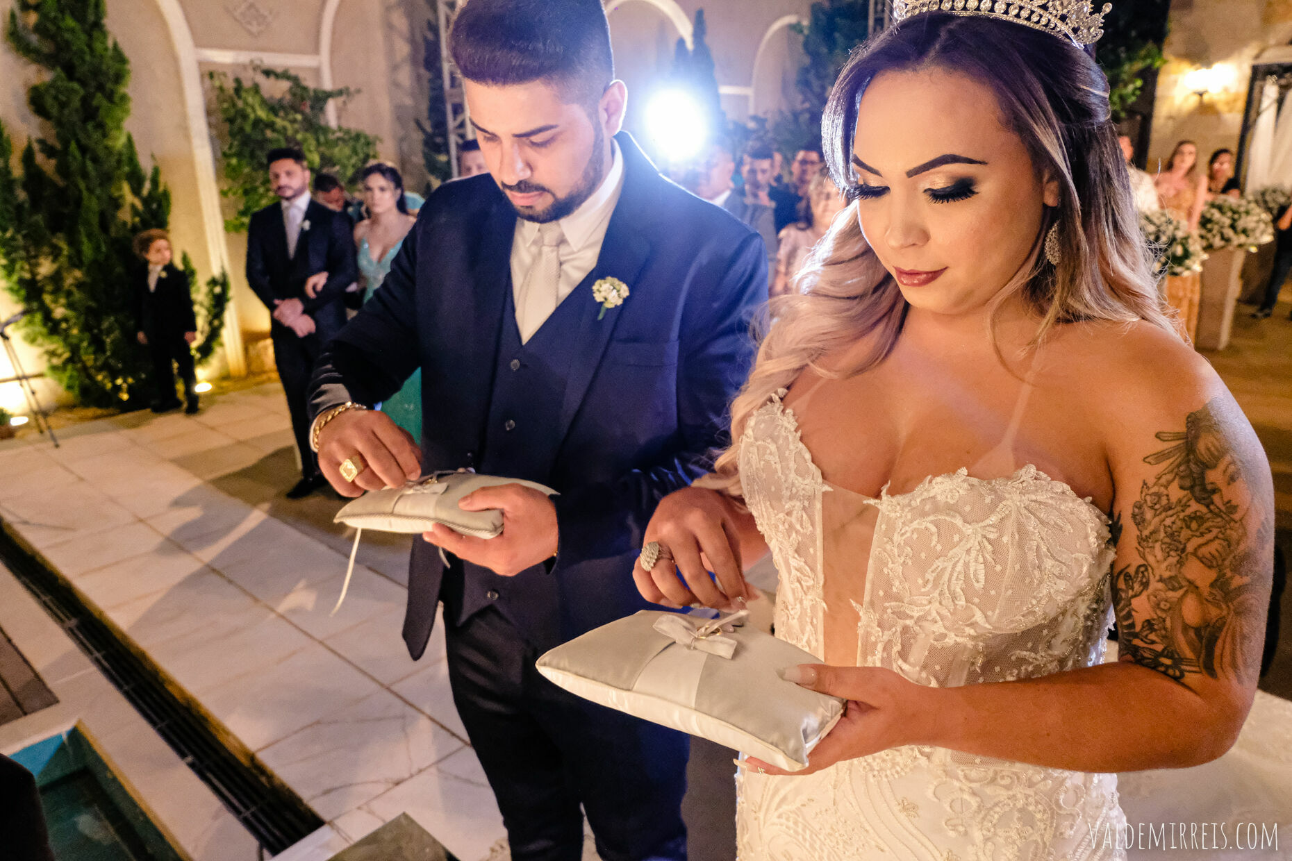 Foto Fotografia de Casamento | Almeida Pires Buffet | São José do Rio Preto SP | Sarah + Julio Foto Fotografia de Casamento | Almeida Pires Buffet | São José do Rio Preto SP | Sarah + Julio - Imagem 87