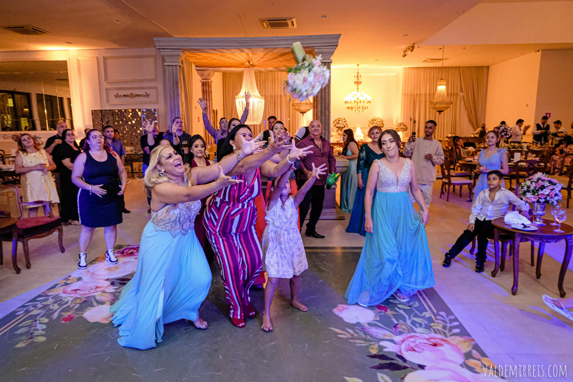 Foto Fotografia de Casamento | Almeida Pires Buffet | São José do Rio Preto SP | Sarah + Julio Foto Fotografia de Casamento | Almeida Pires Buffet | São José do Rio Preto SP | Sarah + Julio - Imagem 165