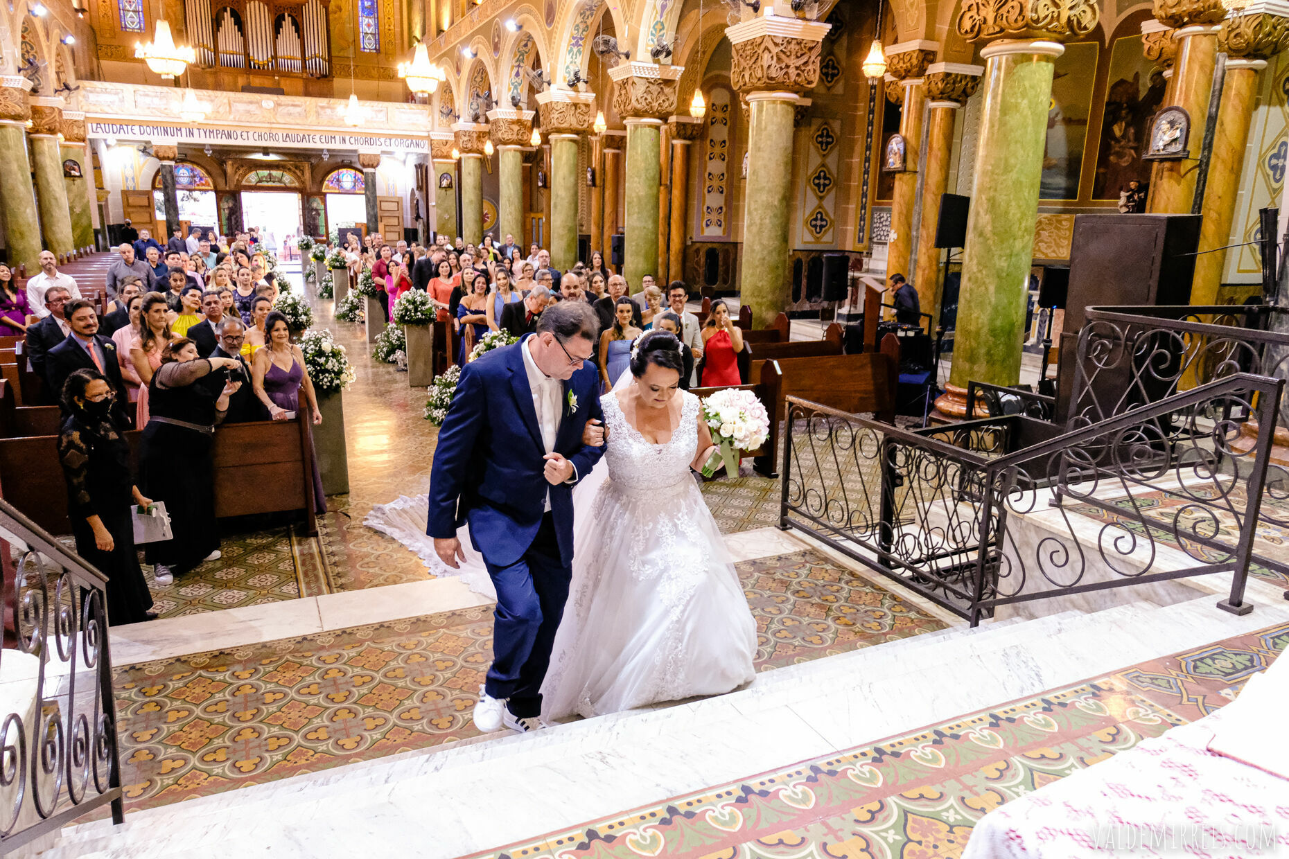 Foto Fotografia de Casamento | Basílica Menor de Nossa Senhora da Conceição Aparecida | Marin Eventos | São José do Rio Preto SP | Adriana + Amauri Foto Fotografia de Casamento | Basílica Menor de Nossa Senhora da Conceição Aparecida | Marin Eventos | São José do Rio Preto SP | Adriana + Amauri - Imagem 79