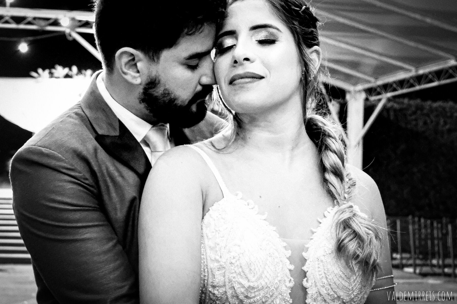 Foto Fotografia de Casamento | Buffet Mari Festas | Guapiaçu SP | Juliana + Willian Foto Fotografia de Casamento | Buffet Mari Festas | Guapiaçu SP | Juliana + Willian - Imagem 168