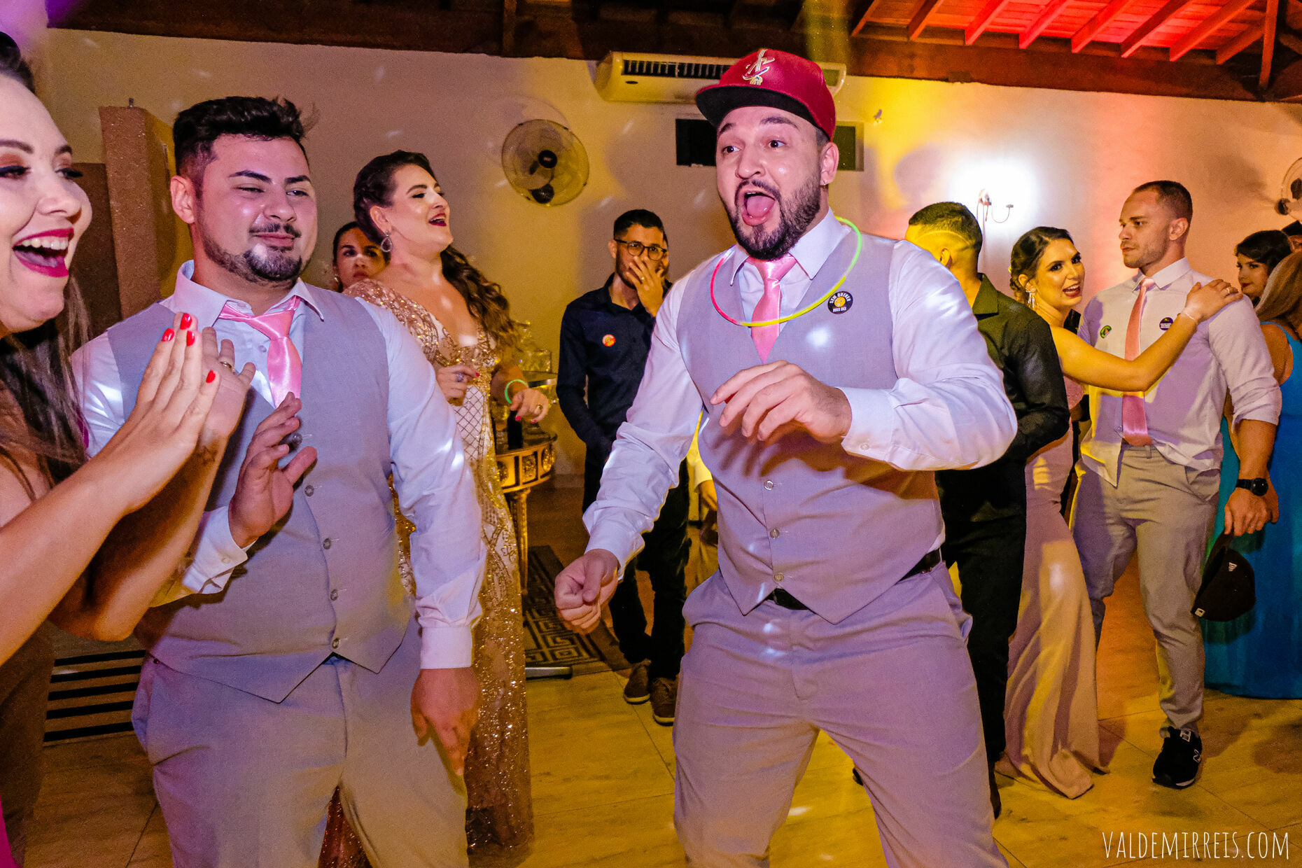 Foto Fotografia de Casamento | Buffet Mari Festas | Guapiaçu SP | Juliana + Willian Foto Fotografia de Casamento | Buffet Mari Festas | Guapiaçu SP | Juliana + Willian - Imagem 232