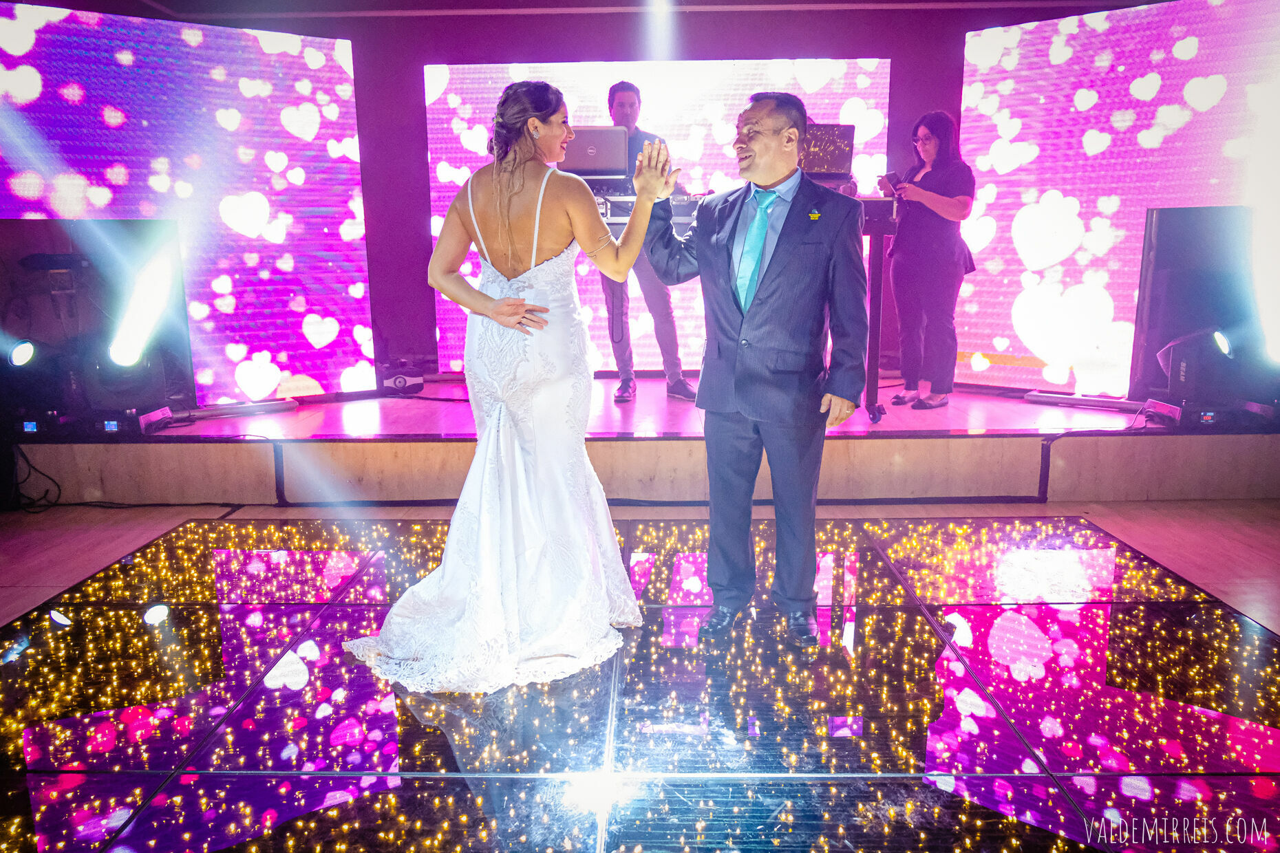 Foto Fotografia de Casamento | Buffet Mari Festas | Guapiaçu SP | Juliana + Willian Foto Fotografia de Casamento | Buffet Mari Festas | Guapiaçu SP | Juliana + Willian - Imagem 258