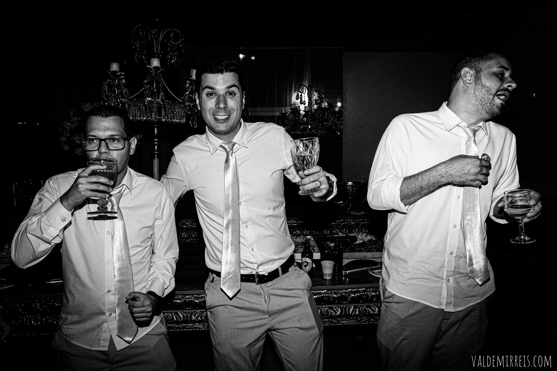 Foto Fotografia de Casamento | Buffet Mari Festas | Guapiaçu SP | Juliana + Willian Foto Fotografia de Casamento | Buffet Mari Festas | Guapiaçu SP | Juliana + Willian - Imagem 272