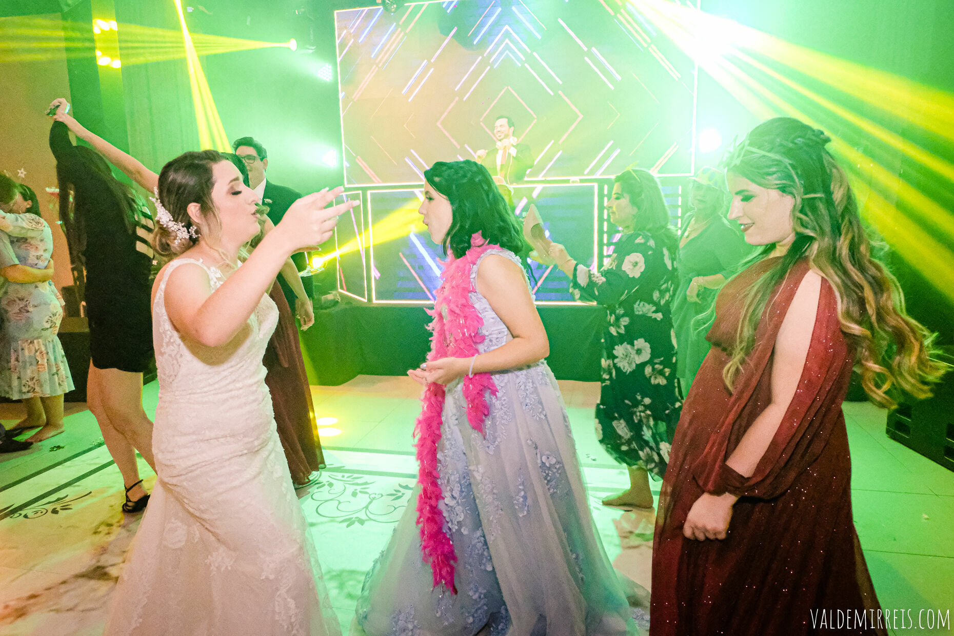 Foto Fotografia de Casamento | Felix Petrolli Buffet | São José do Rio Preto SP | Mayara + Guilherme Foto Fotografia de Casamento | Felix Petrolli Buffet | São José do Rio Preto SP | Mayara + Guilherme - Imagem 262