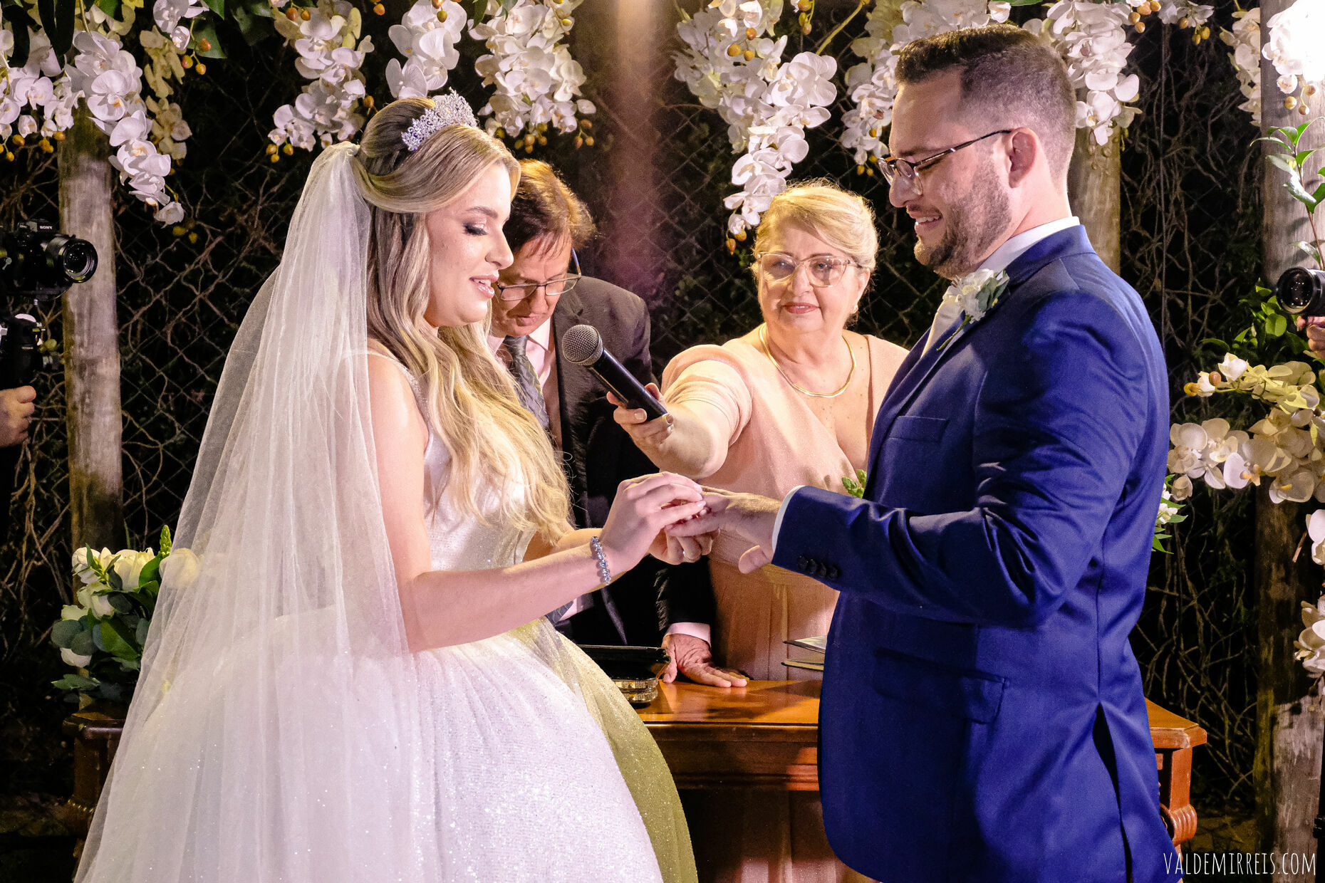 Foto Fotografia de Casamento | Bella Faria Eventos | Cedral SP | Daniela + Vinicius Foto Fotografia de Casamento | Bella Faria Eventos | Cedral SP | Daniela + Vinicius - Imagem 171