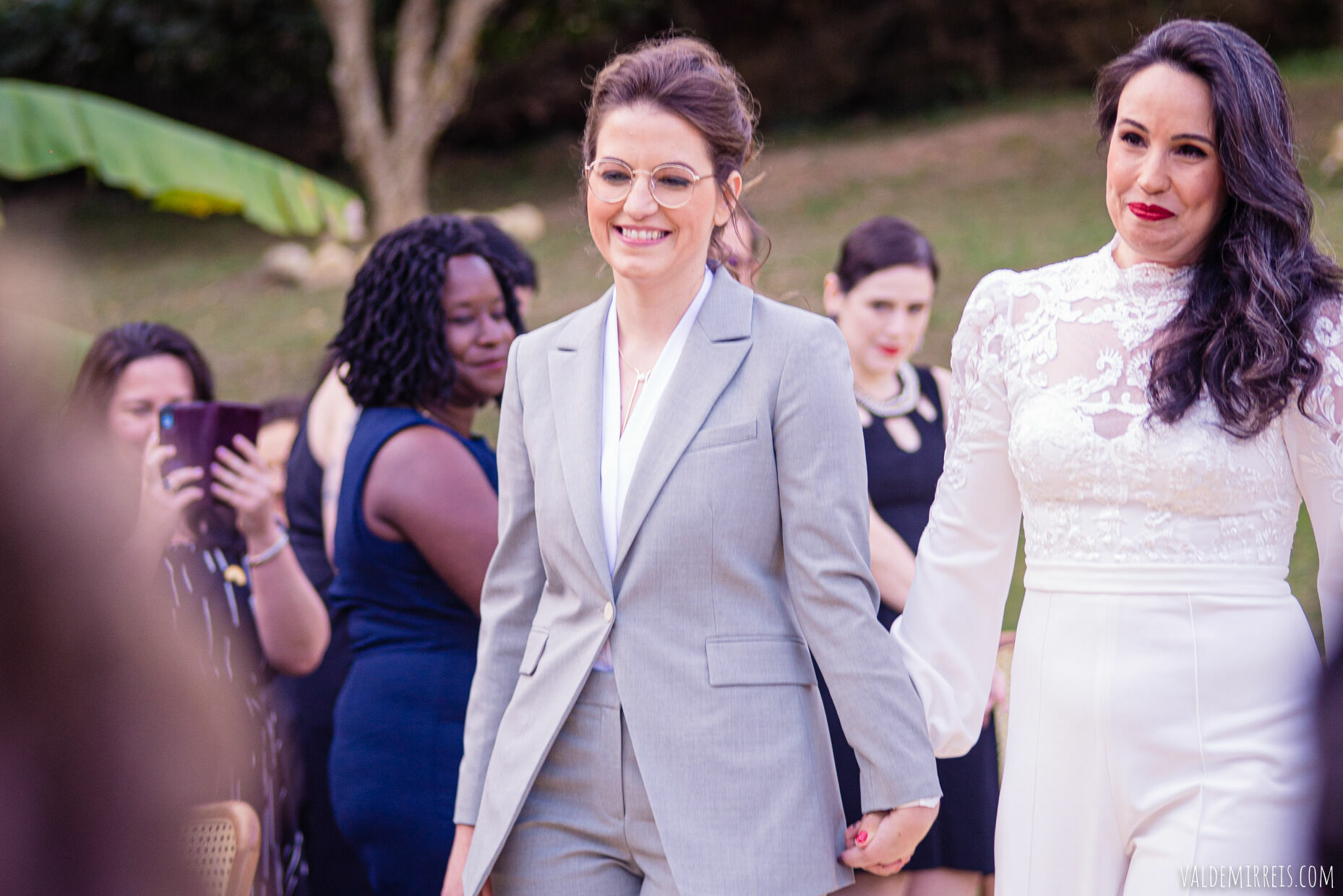 Foto BIG GAY BONANZA | Fotografia de Casamento | Espaço Flor de Liz | Mairiporã SP | Megan + Leticia Foto BIG GAY BONANZA | Fotografia de Casamento | Espaço Flor de Liz | Mairiporã SP | Megan + Leticia - Imagem 333