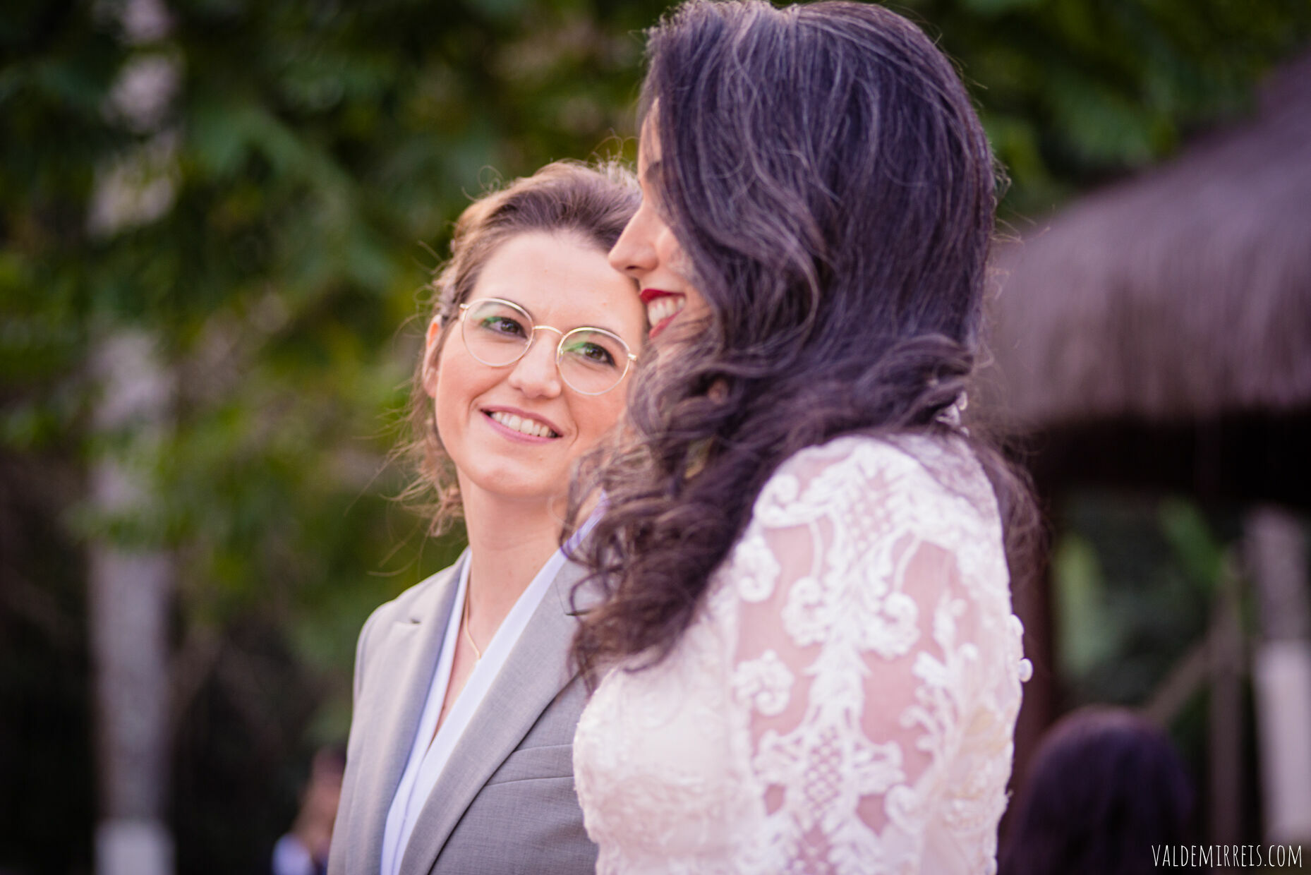 Foto BIG GAY BONANZA | Fotografia de Casamento | Espaço Flor de Liz | Mairiporã SP | Megan + Leticia Foto BIG GAY BONANZA | Fotografia de Casamento | Espaço Flor de Liz | Mairiporã SP | Megan + Leticia - Imagem 328