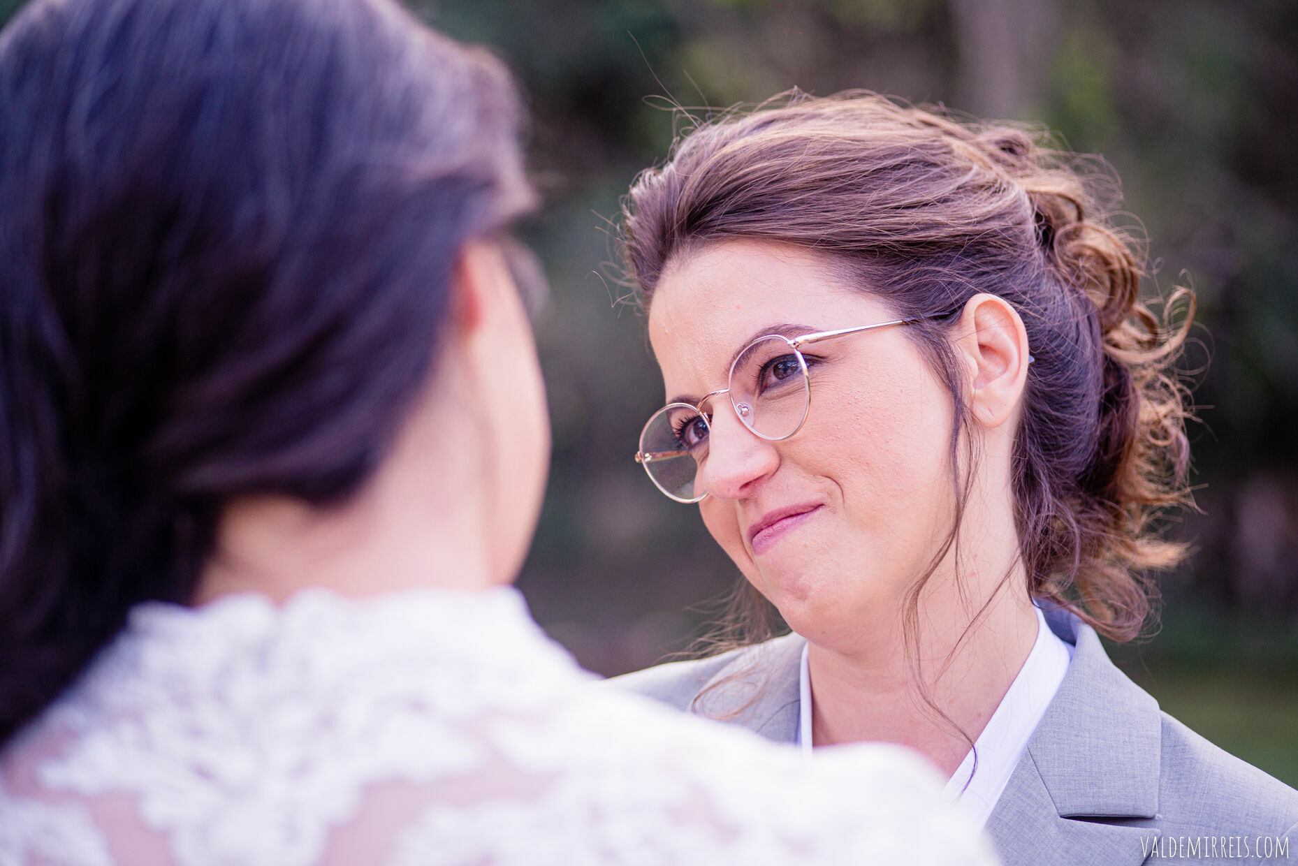 Foto BIG GAY BONANZA | Fotografia de Casamento | Espaço Flor de Liz | Mairiporã SP | Megan + Leticia Foto BIG GAY BONANZA | Fotografia de Casamento | Espaço Flor de Liz | Mairiporã SP | Megan + Leticia - Imagem 396