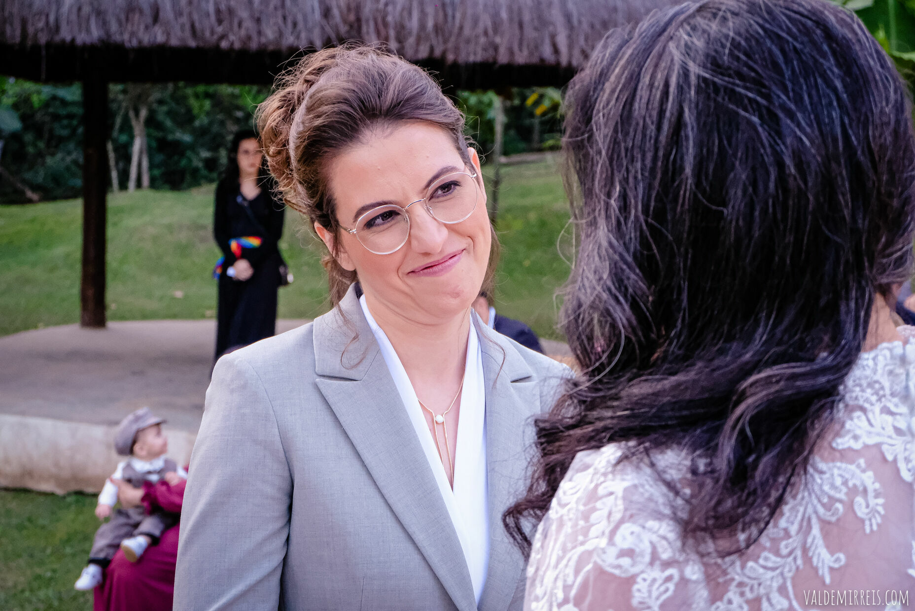 Foto BIG GAY BONANZA | Fotografia de Casamento | Espaço Flor de Liz | Mairiporã SP | Megan + Leticia Foto BIG GAY BONANZA | Fotografia de Casamento | Espaço Flor de Liz | Mairiporã SP | Megan + Leticia - Imagem 393