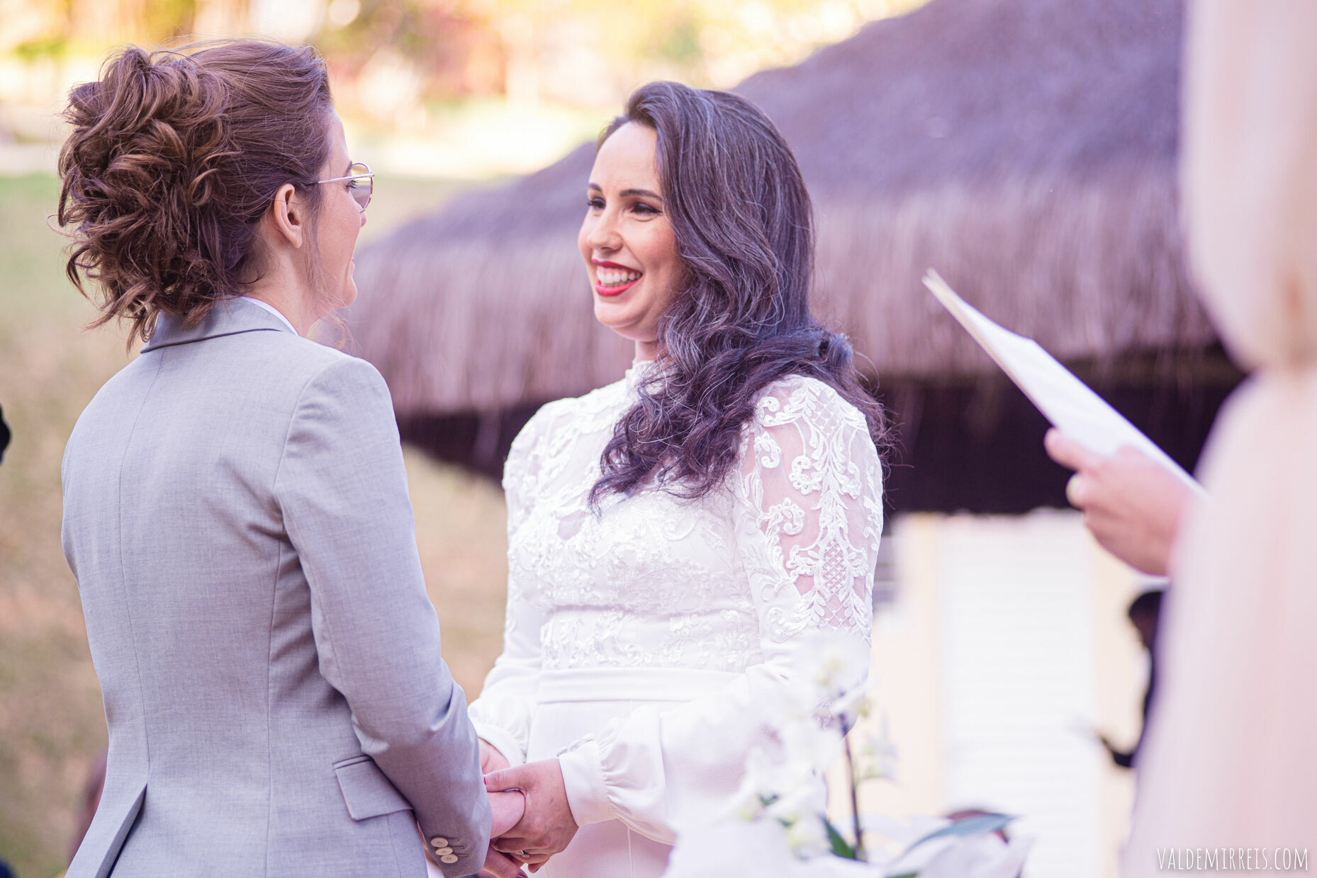 Foto BIG GAY BONANZA | Fotografia de Casamento | Espaço Flor de Liz | Mairiporã SP | Megan + Leticia Foto BIG GAY BONANZA | Fotografia de Casamento | Espaço Flor de Liz | Mairiporã SP | Megan + Leticia - Imagem 411