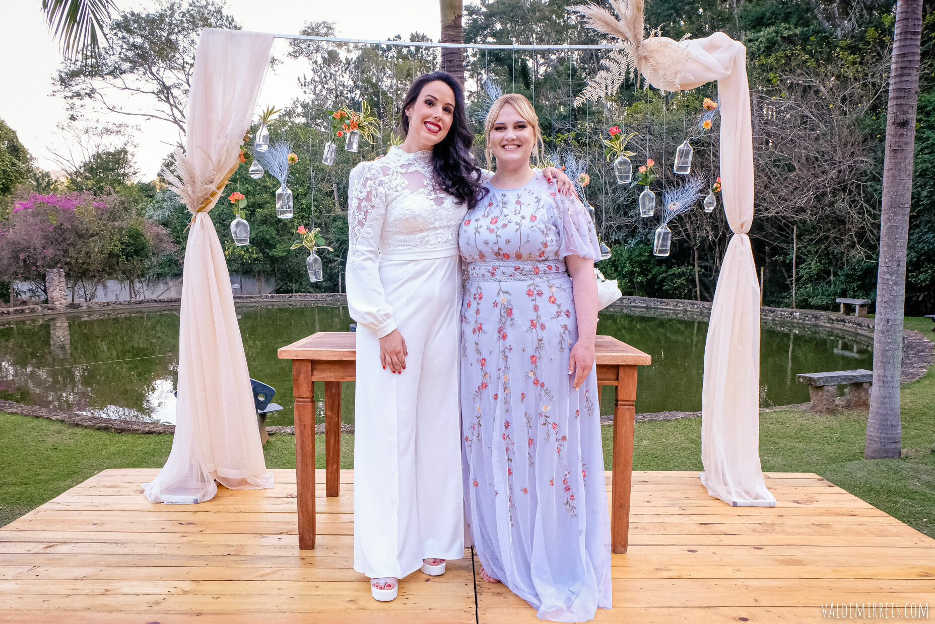 Foto BIG GAY BONANZA | Fotografia de Casamento | Espaço Flor de Liz | Mairiporã SP | Megan + Leticia Foto BIG GAY BONANZA | Fotografia de Casamento | Espaço Flor de Liz | Mairiporã SP | Megan + Leticia - Imagem 475