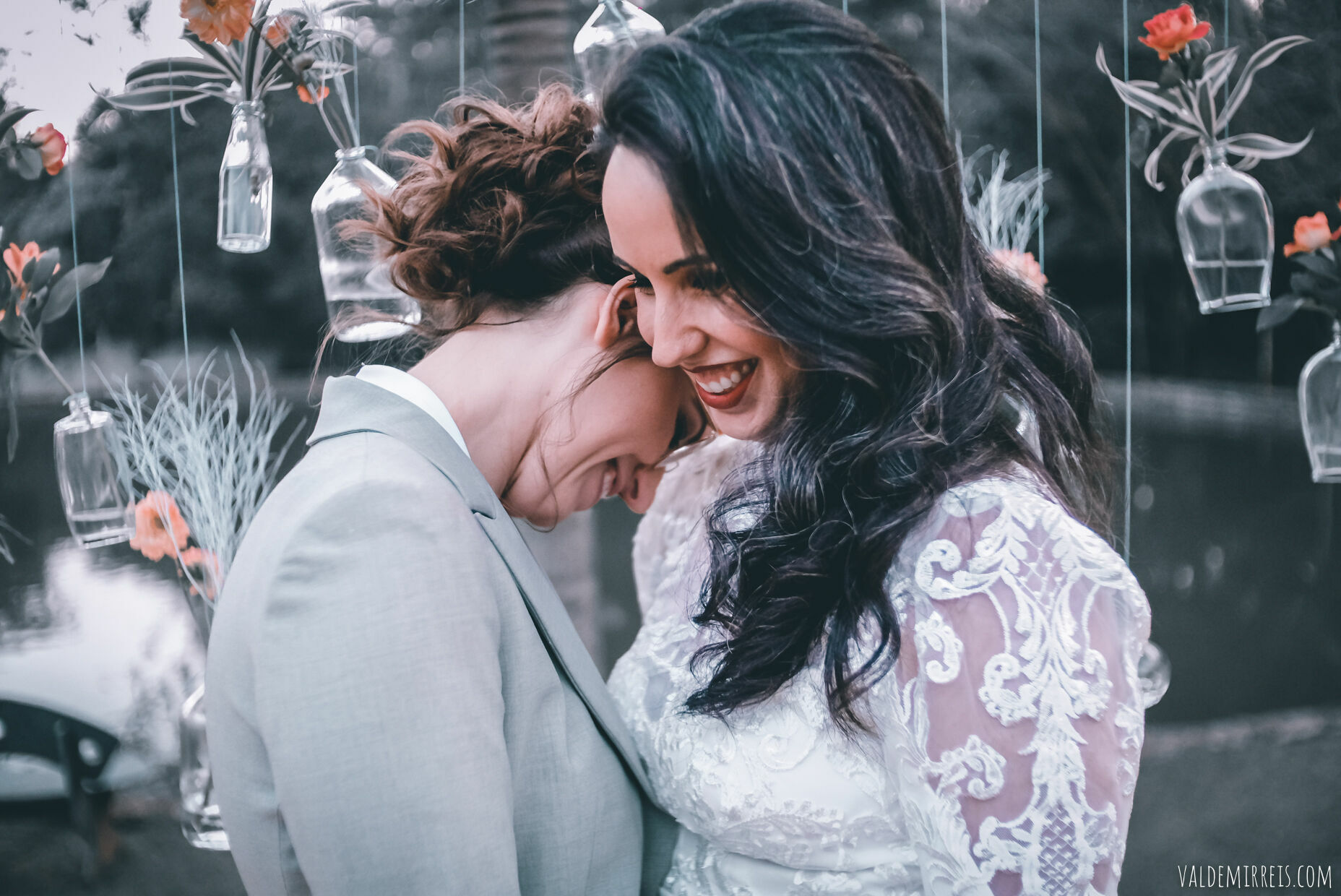 Foto BIG GAY BONANZA | Fotografia de Casamento | Espaço Flor de Liz | Mairiporã SP | Megan + Leticia Foto BIG GAY BONANZA | Fotografia de Casamento | Espaço Flor de Liz | Mairiporã SP | Megan + Leticia - Imagem 478